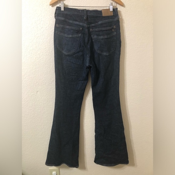 Madewell The Perfect Vintage Flare Jean in Wrenford Wash - Size 28 - Picture 7 of 14